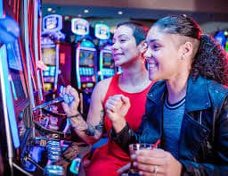 700bet Big Wins content shown with mobile access and realistic user perspective
